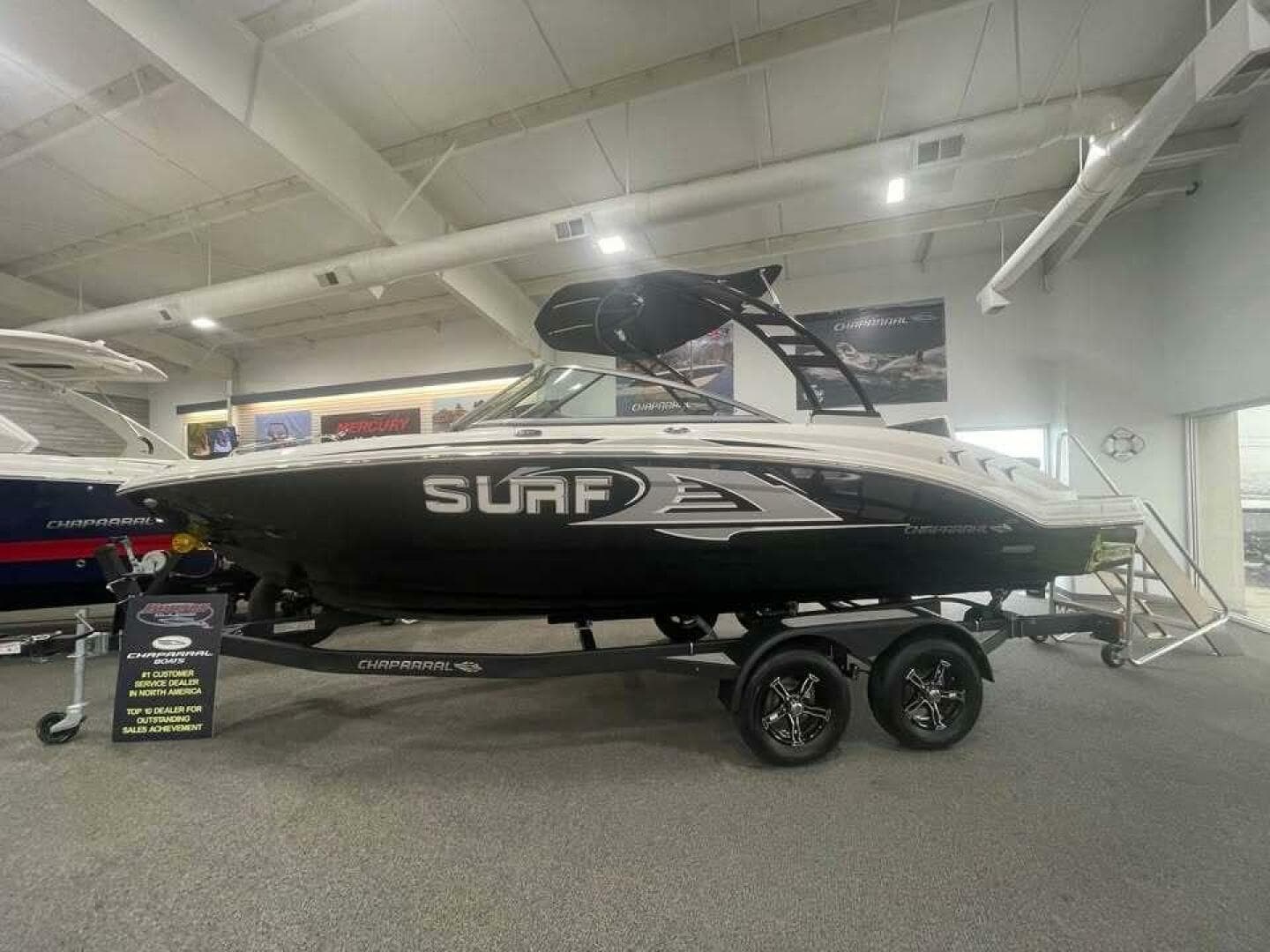 2022 Chaparral 23 SURF