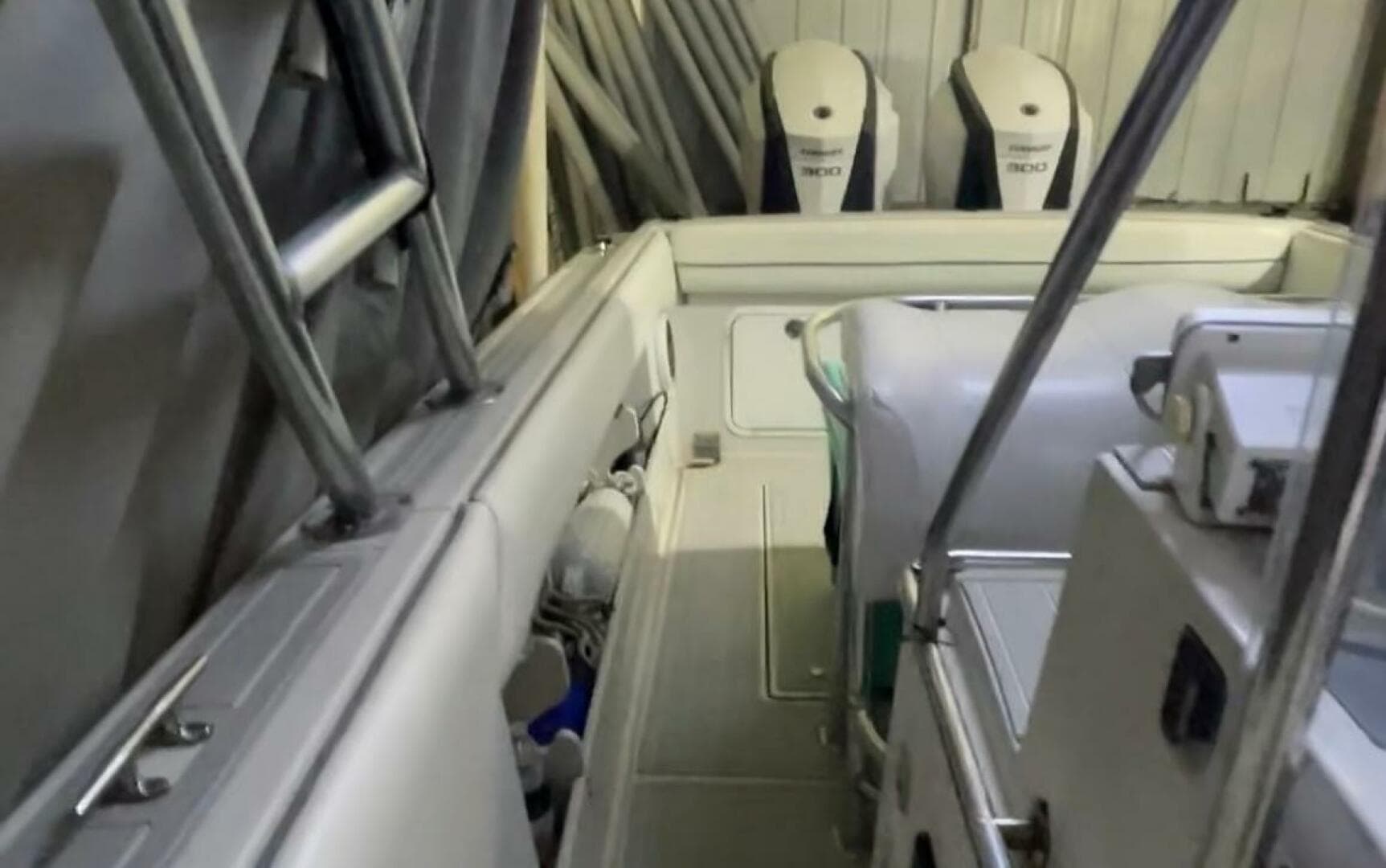 1990 Wellcraft Scarab 30 Cuddy