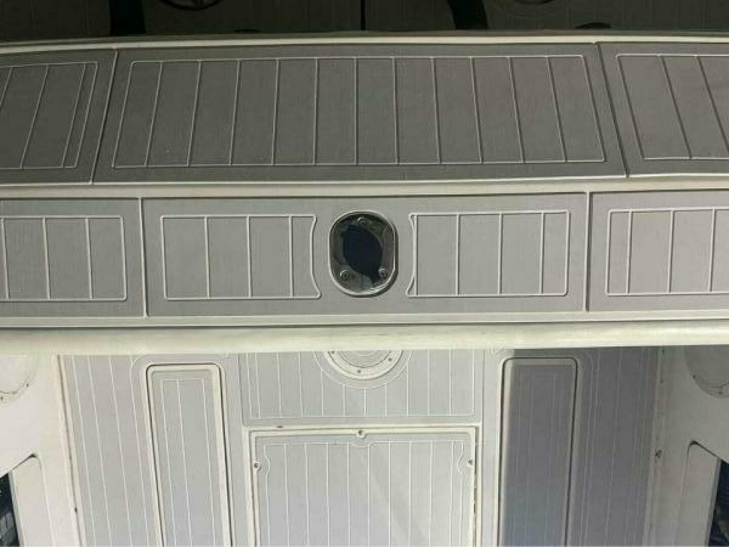 1990 Wellcraft 302 Scarab