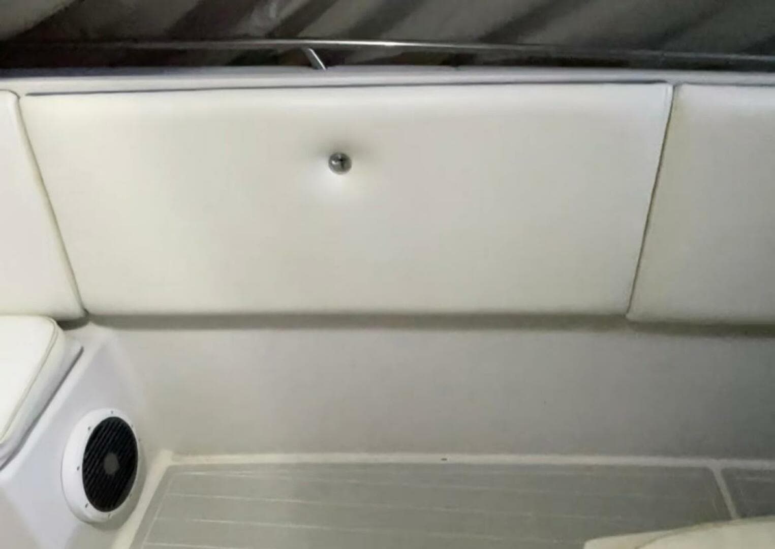 1990 Wellcraft Scarab 30 Cuddy