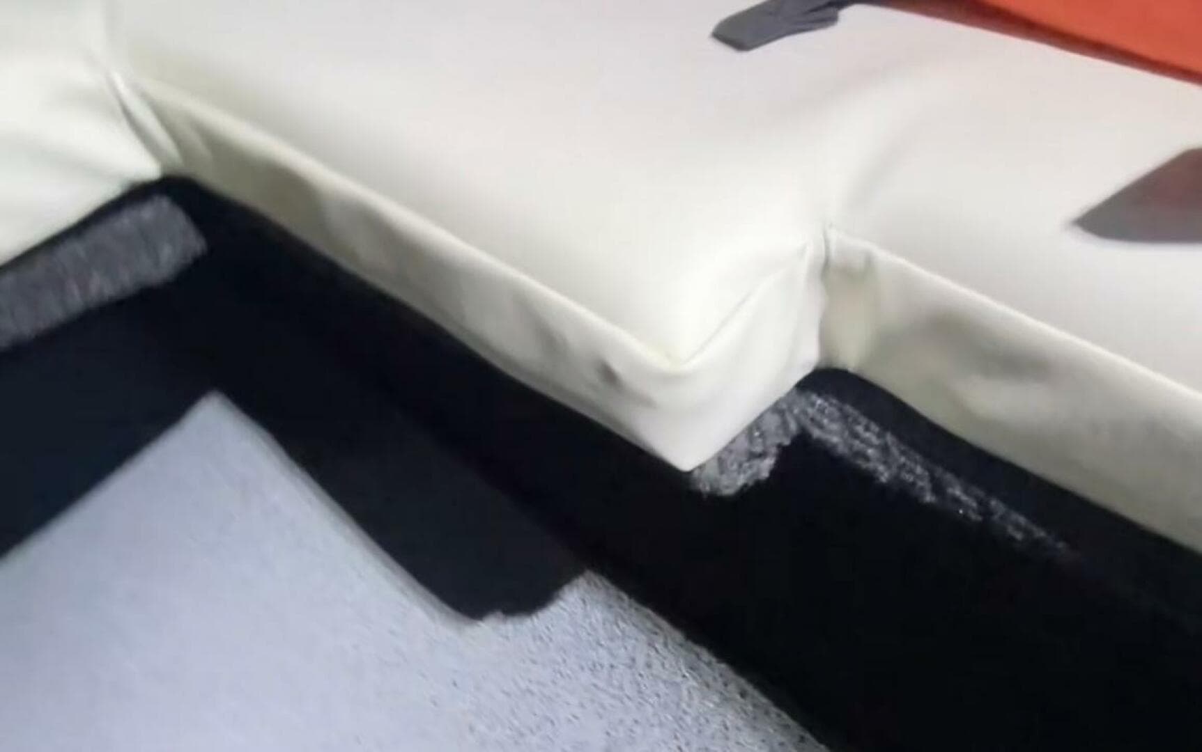 1990 Wellcraft Scarab 30 Cuddy