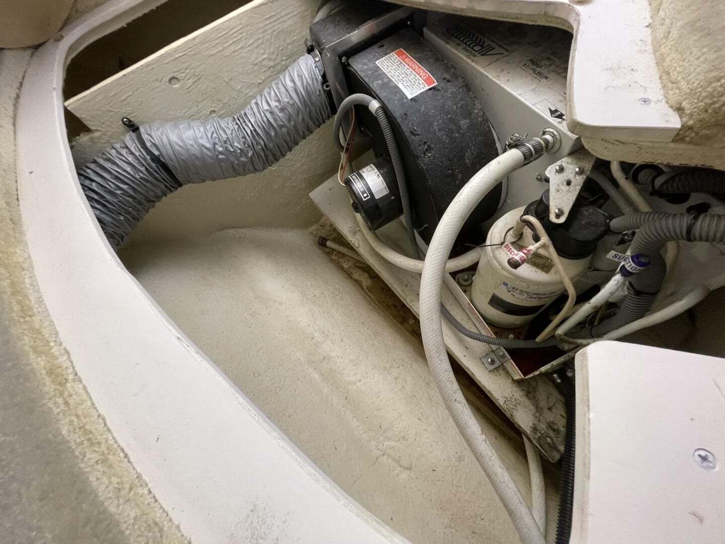 2005 Monterey 322 Cruiser