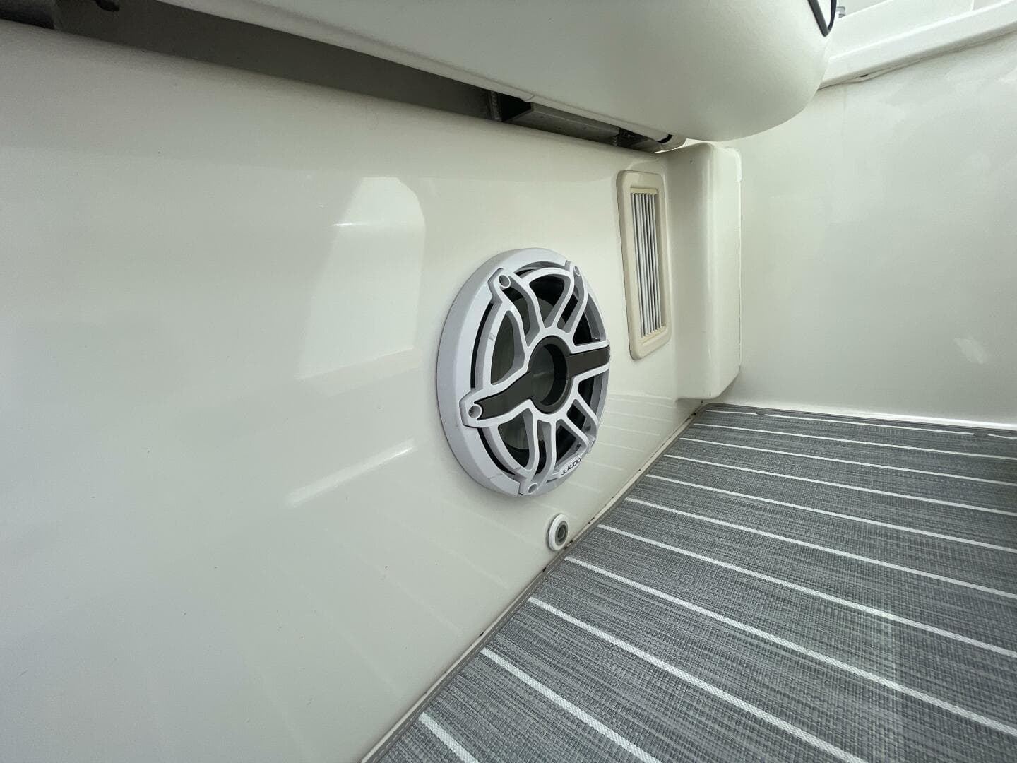 2010 Sea Ray 450 Sundancer