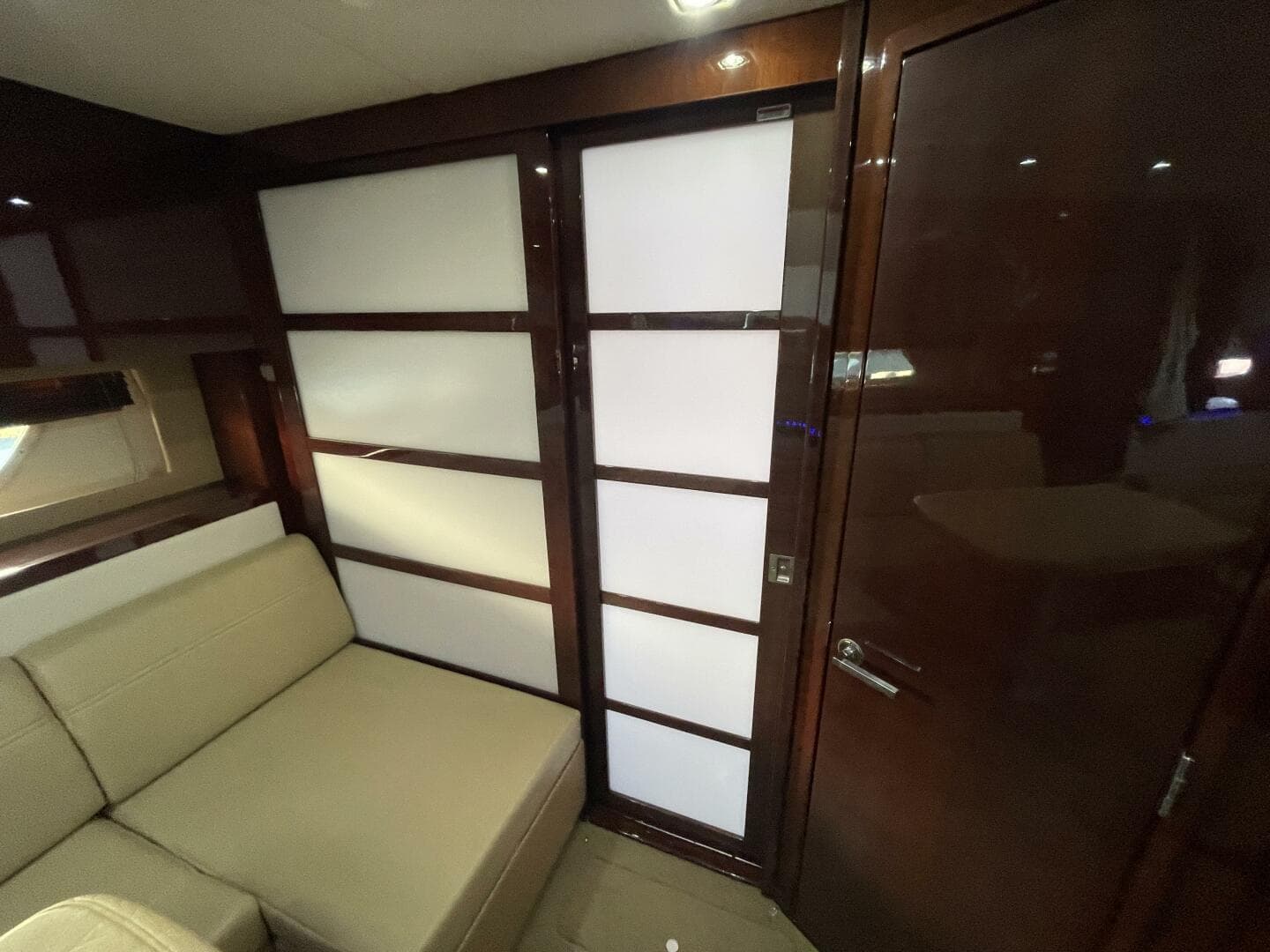 2010 Sea Ray 450 Sundancer