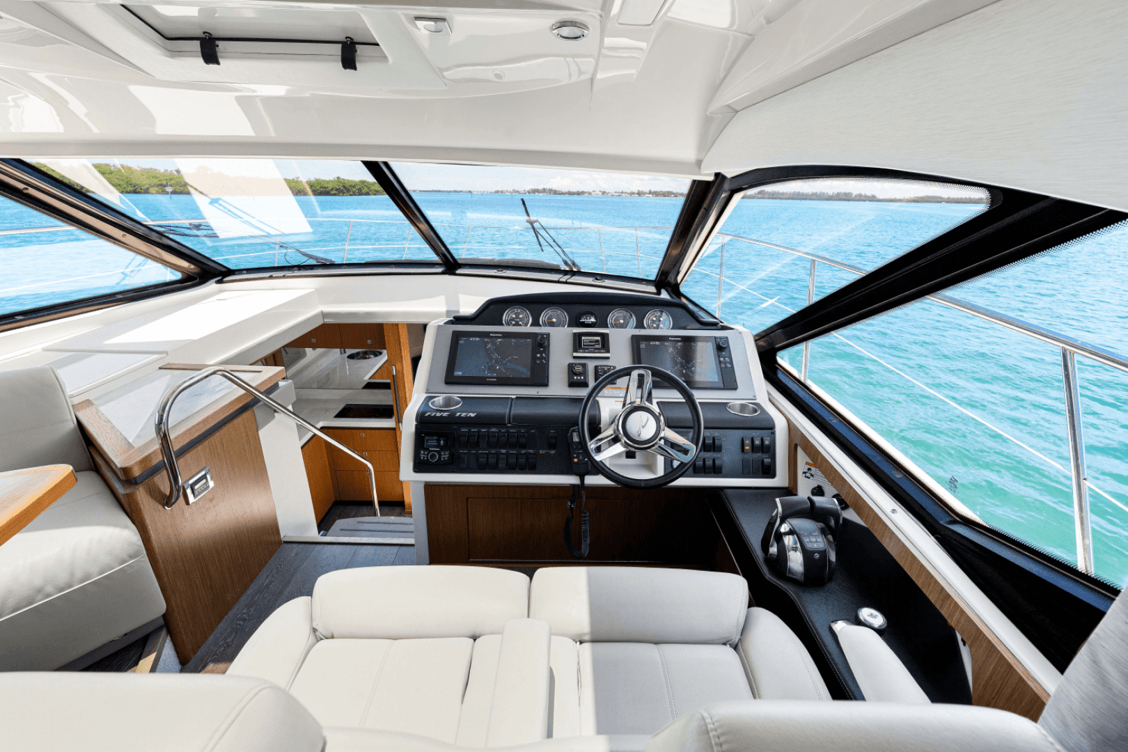 2017 Sea Ray 510 SUNDANCER