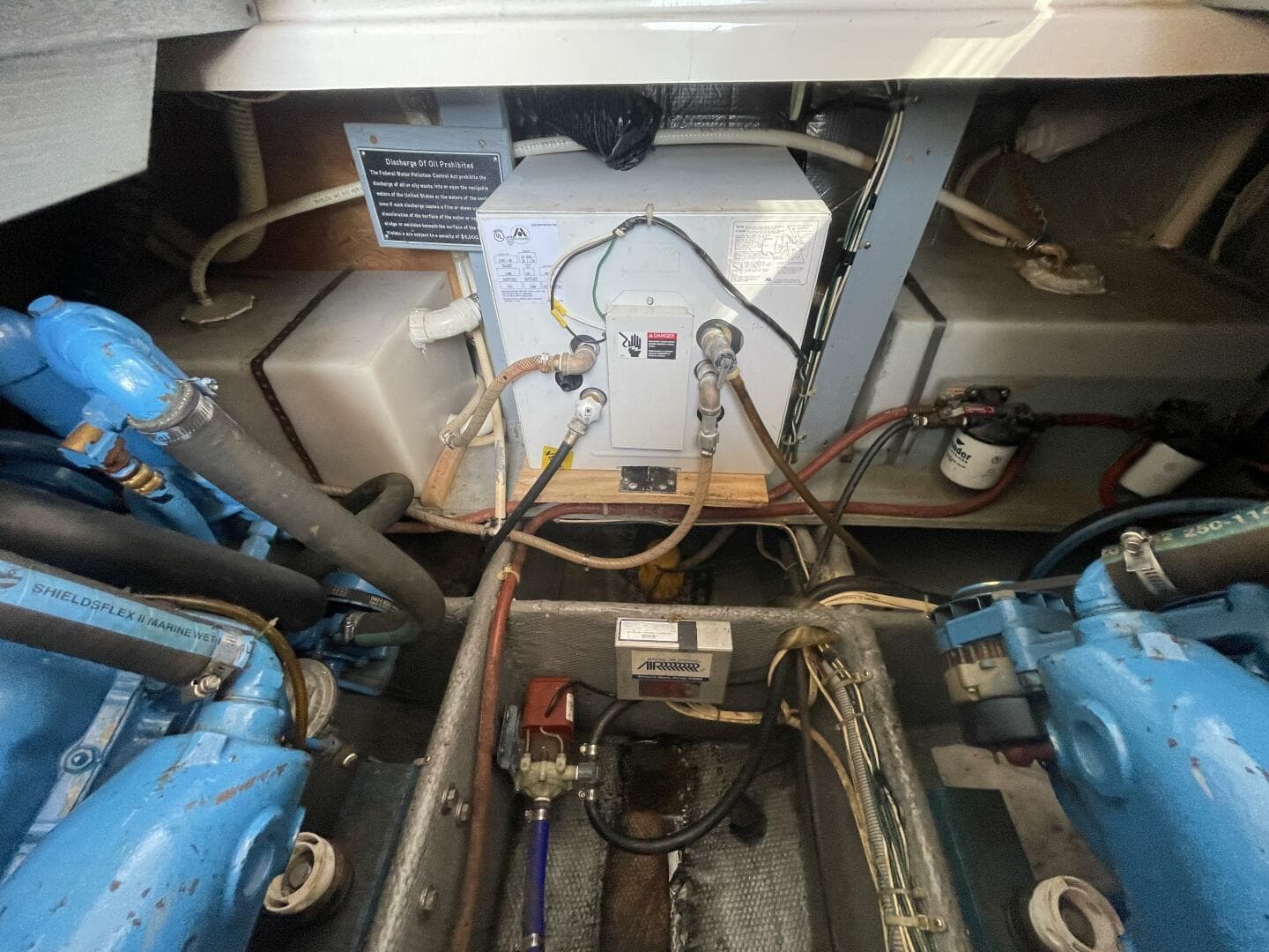 1989 Silverton 37 Convertible