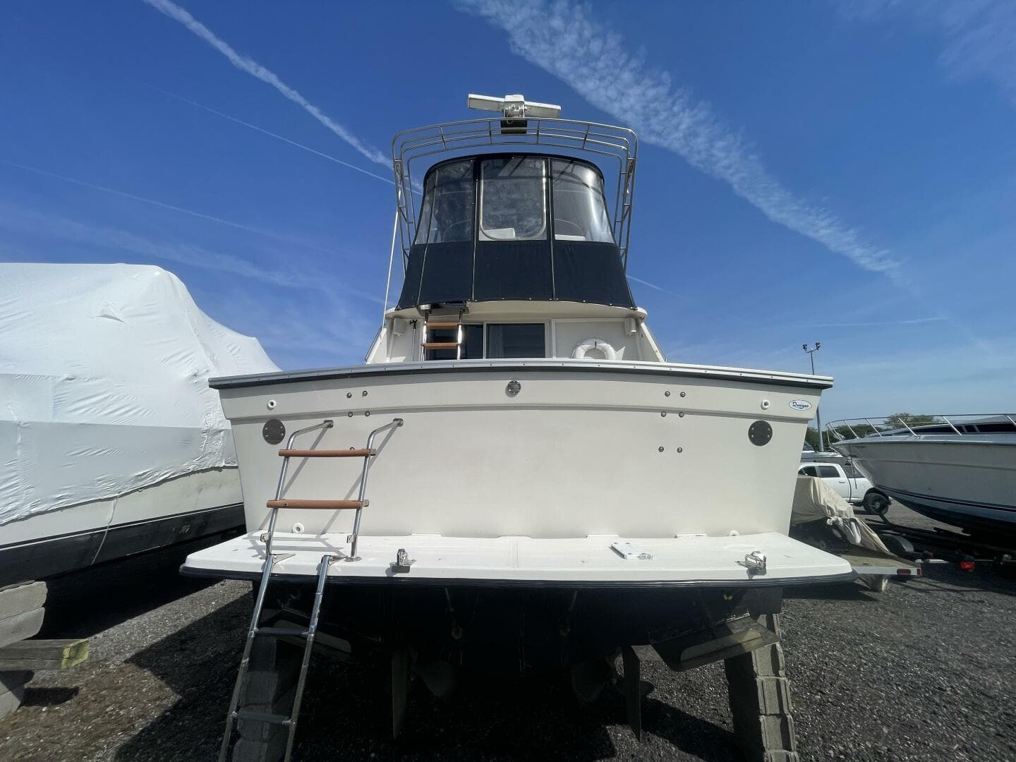 1989 Silverton 37 Convertible