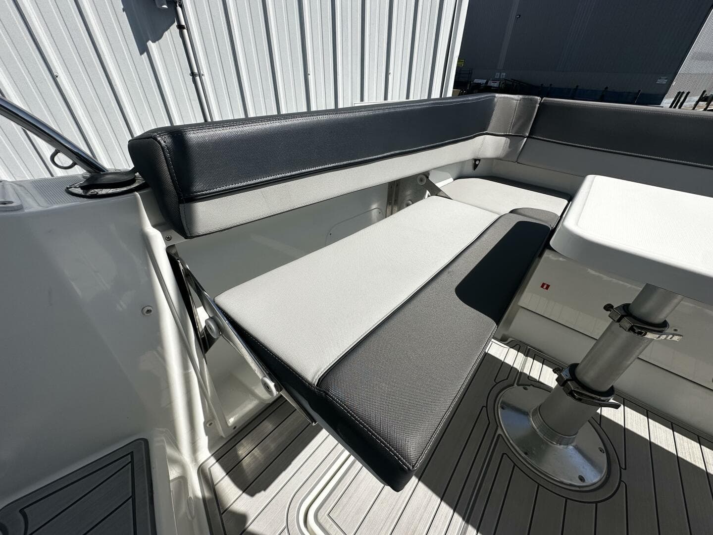 2024 Jeanneau 9.0 Leader