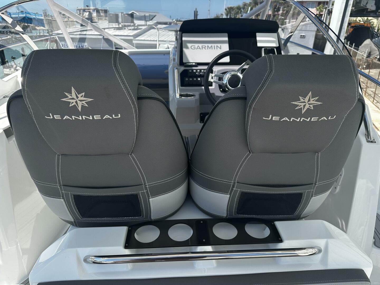 2024 Jeanneau 9.0 Leader