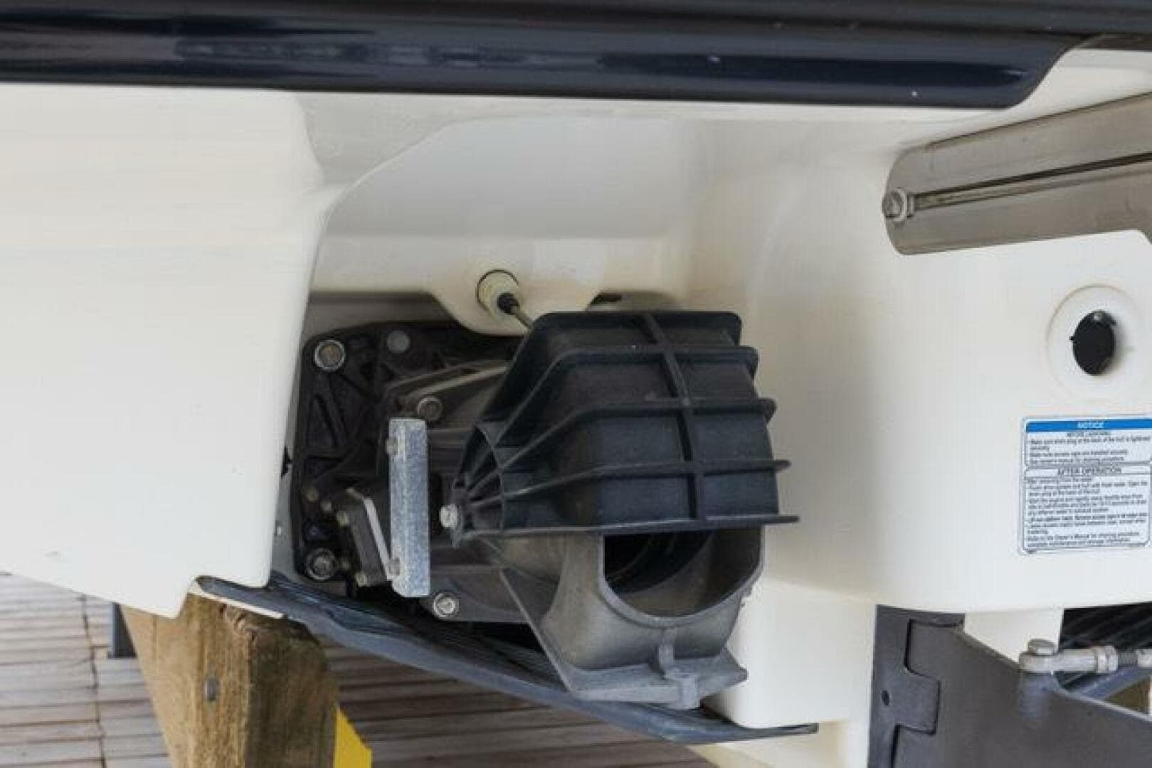 2016 Yamaha Boats 242 Limited S E-Series
