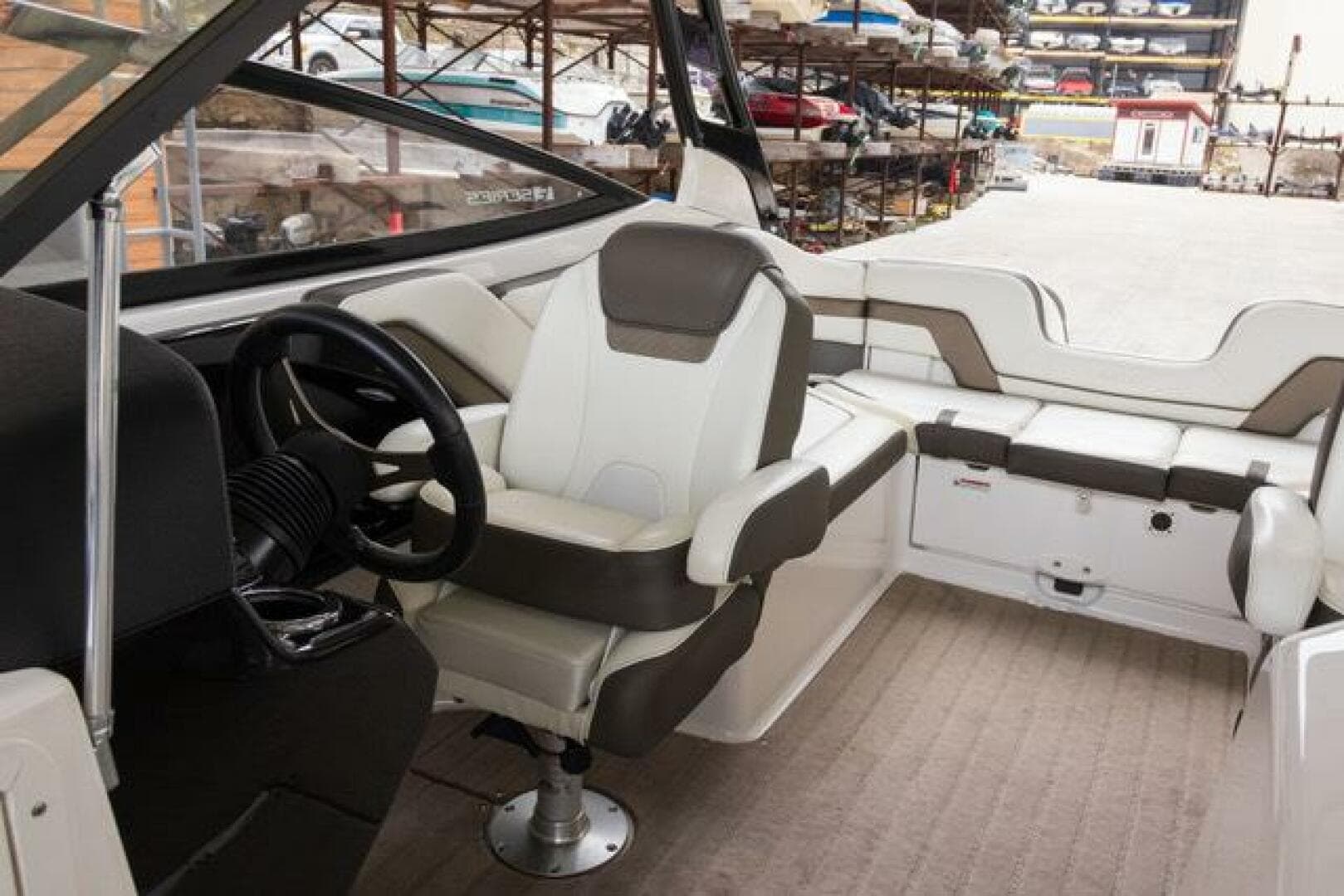 2016 Yamaha Boats 242 Limited E-Series