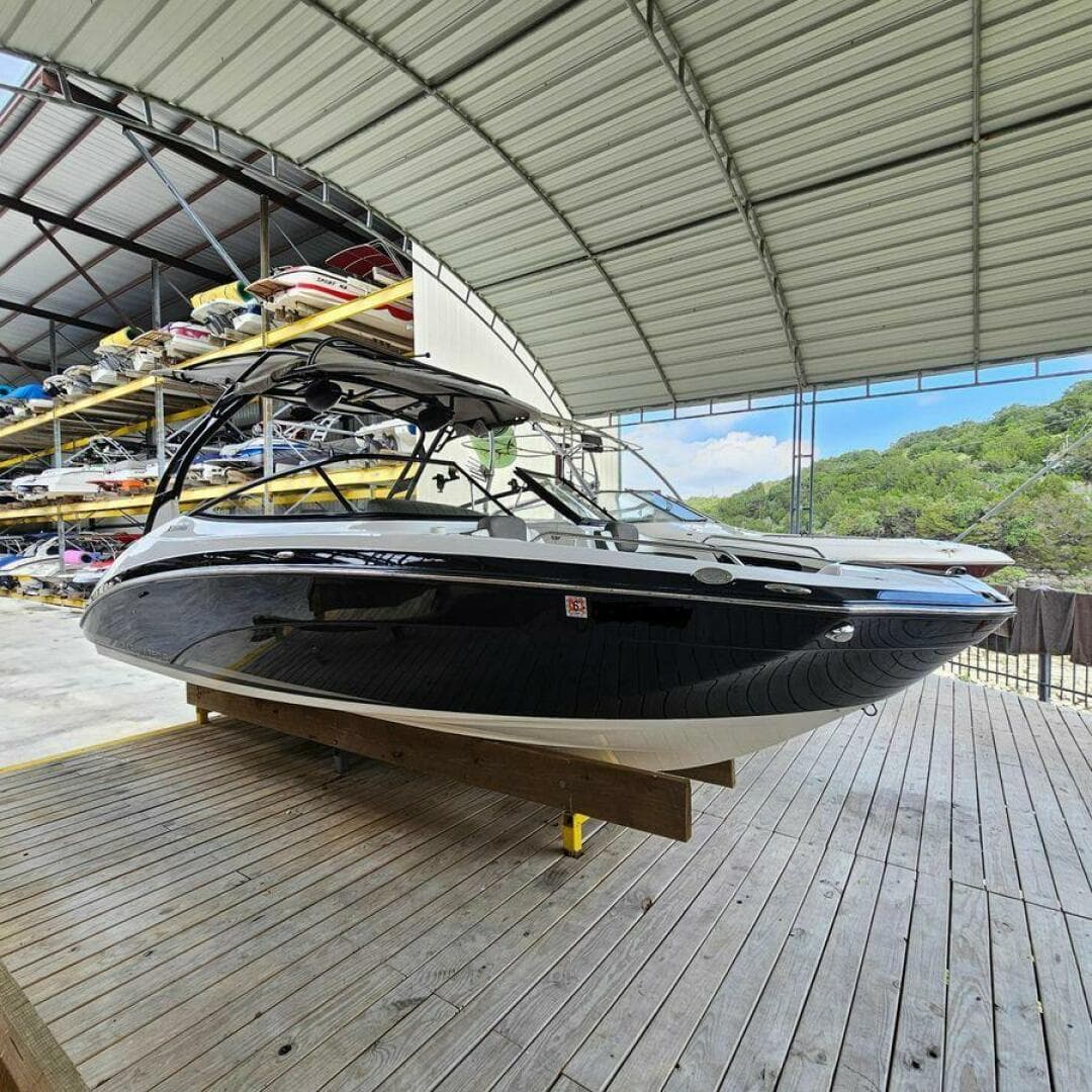 2016 Yamaha Boats 242 Limited E-Series