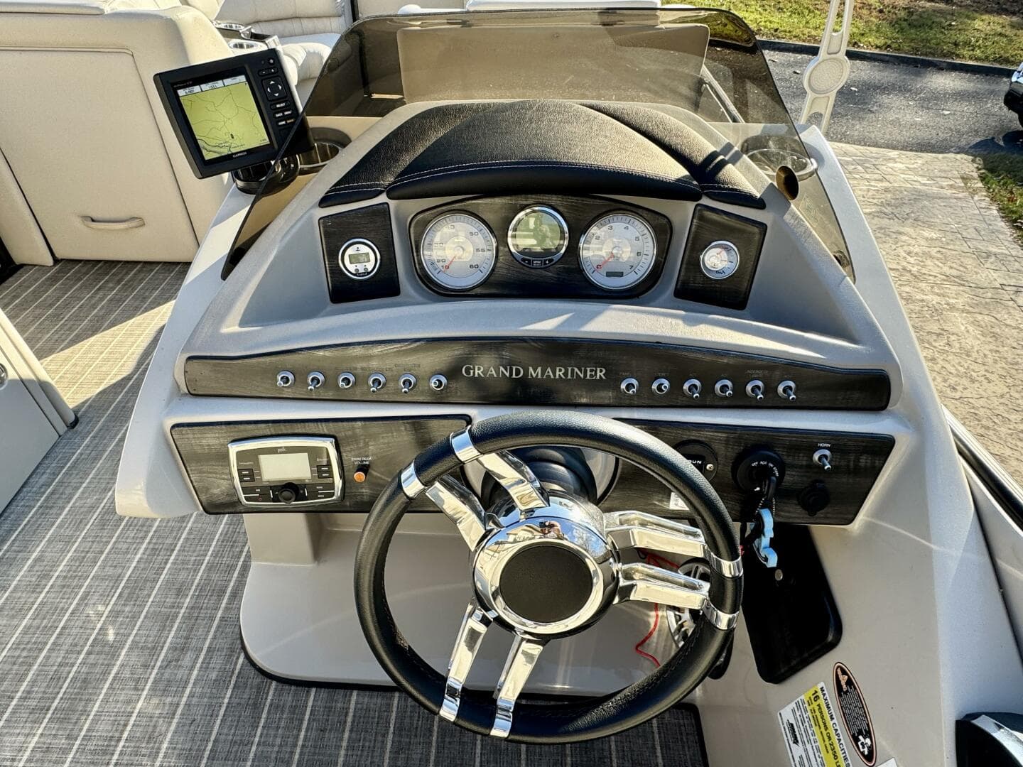 2016 Harris Grand Mariner 250 SLEC Tritoon