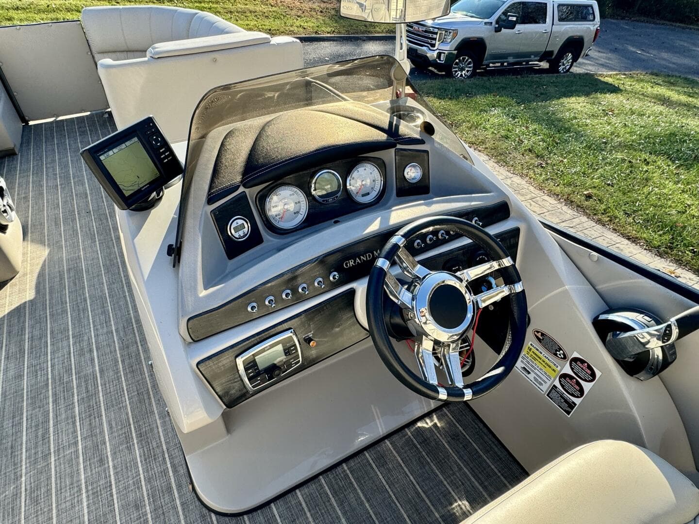 2016 Harris Grand Mariner 250 SLEC Tritoon