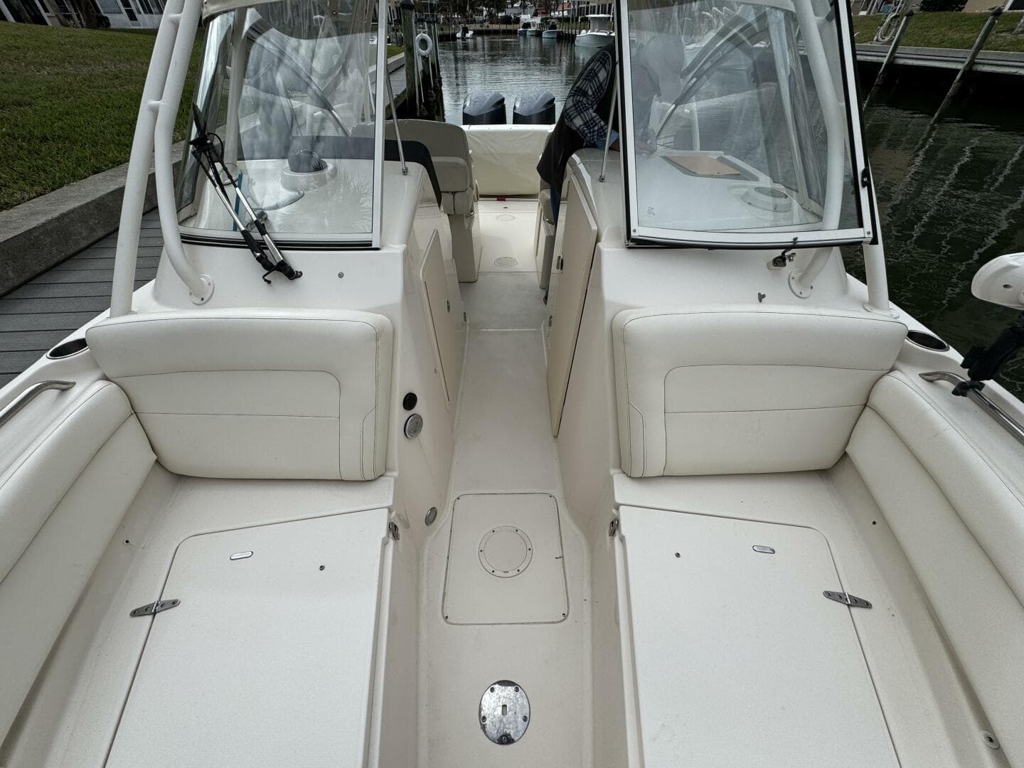 2021 Grady-White Freedom 285