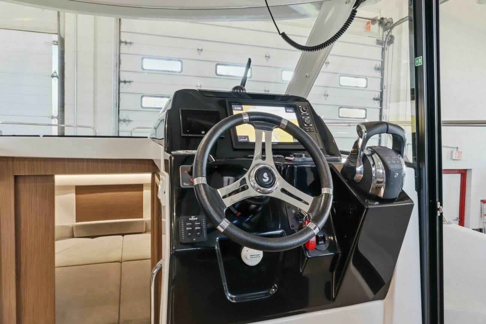 2022 Beneteau Antares 9