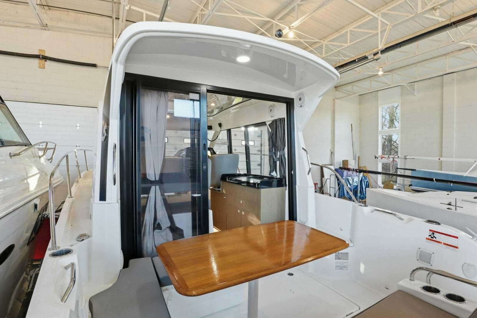 2022 Beneteau Antares 9