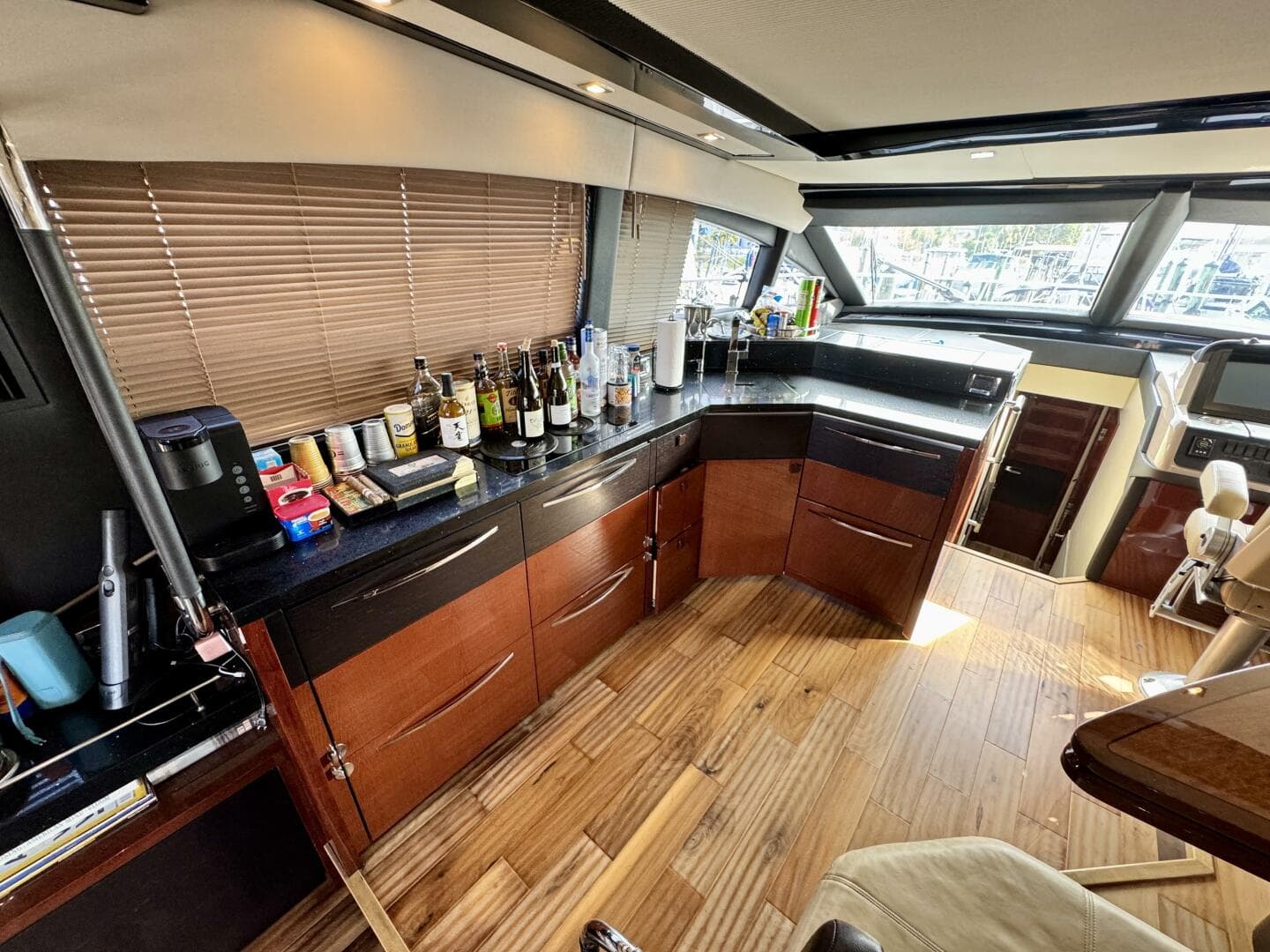 2017 Sea Ray L590