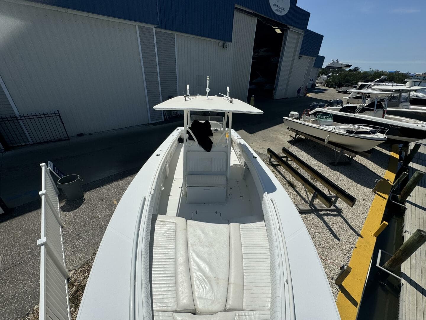 2006 Jupiter 31 CC Forward Seating
