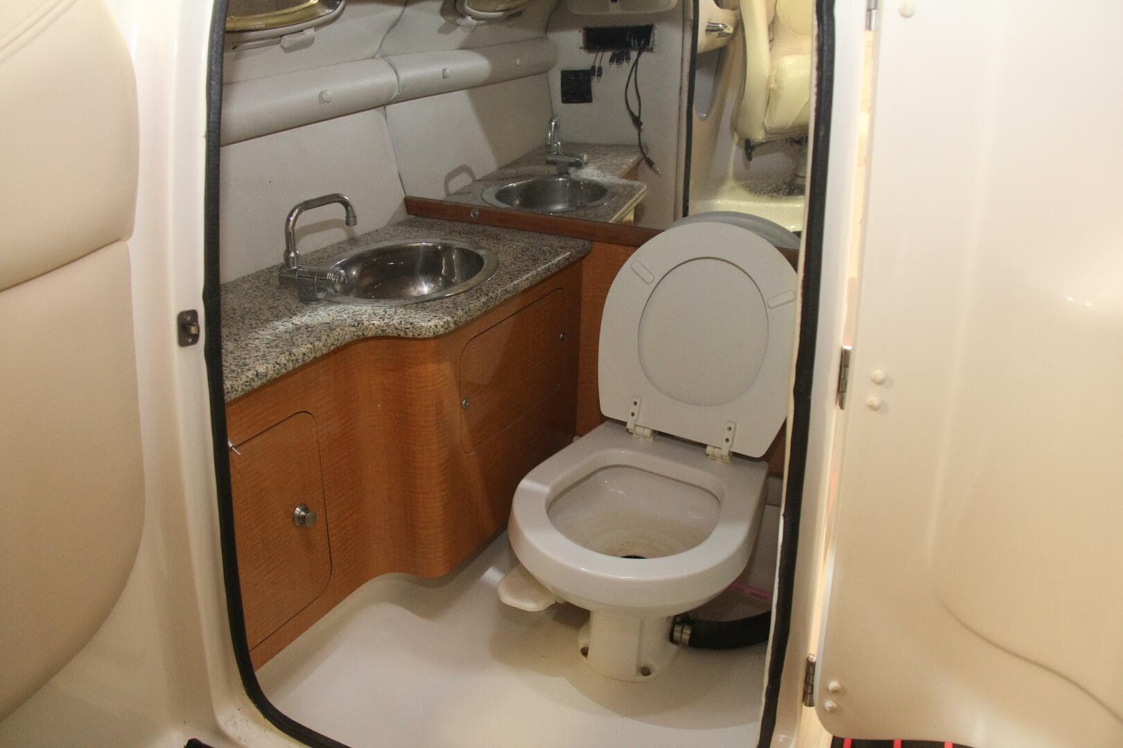 2006 Chaparral 256 SSi