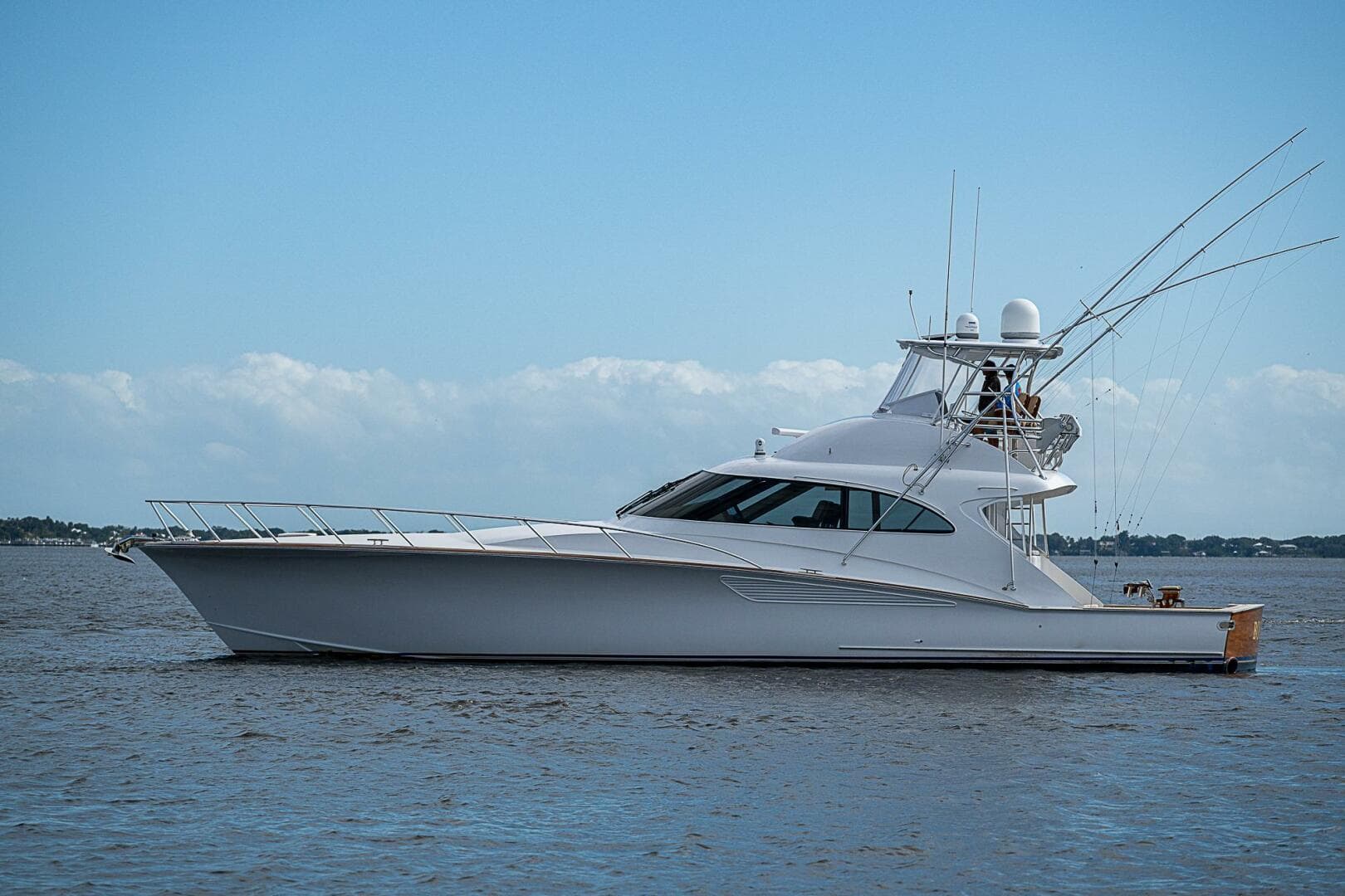 2017 F&S Cusotm Express Sportfish