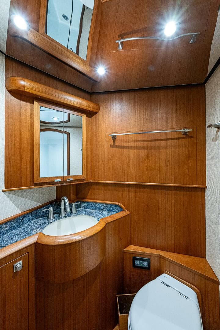 2017 F&S Cusotm Express Sportfish