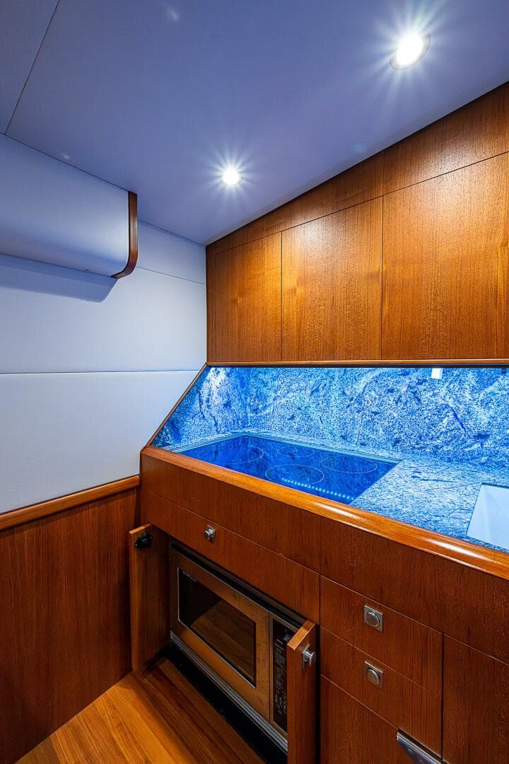 2017 F&S Cusotm Express Sportfish