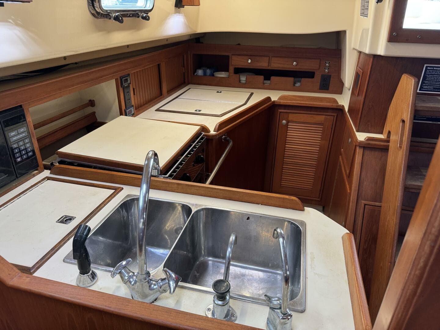 1999 Island Packet 45