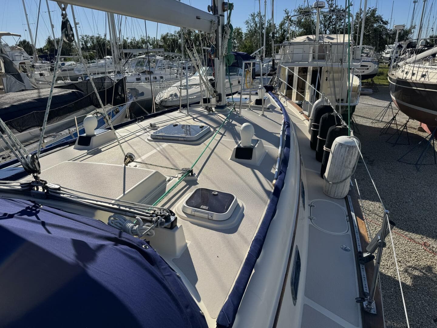 1999 Island Packet 45