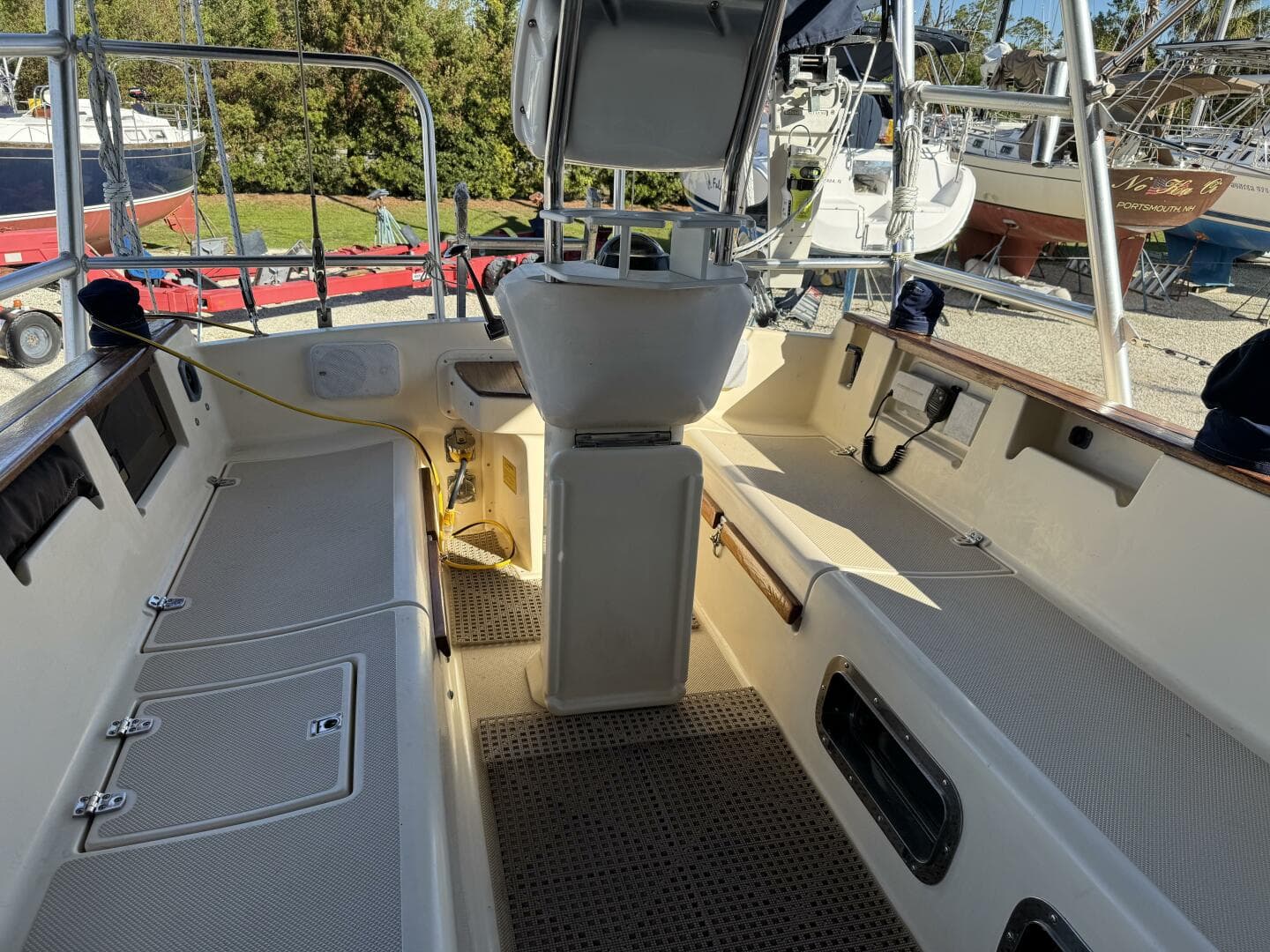 1999 Island Packet 45