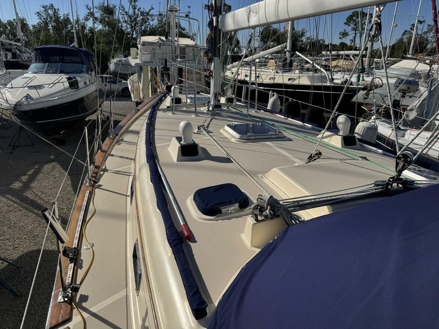 1999 Island Packet 45