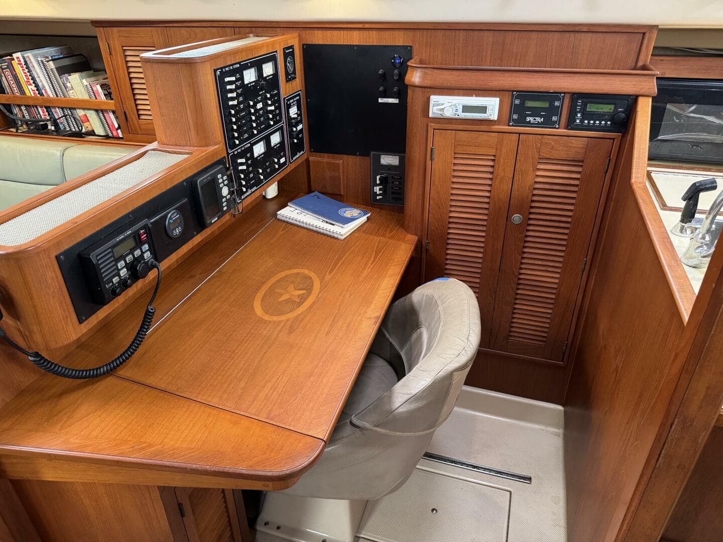 1999 Island Packet 45