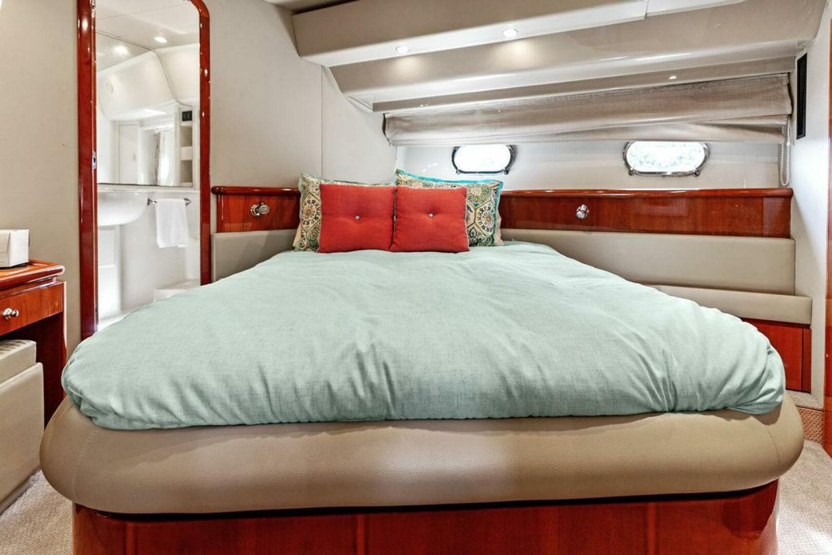 2003 Ferretti Yachts 62