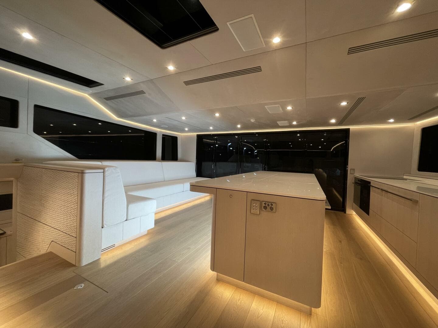 2027 McConaghy Boats MC63p Offshore