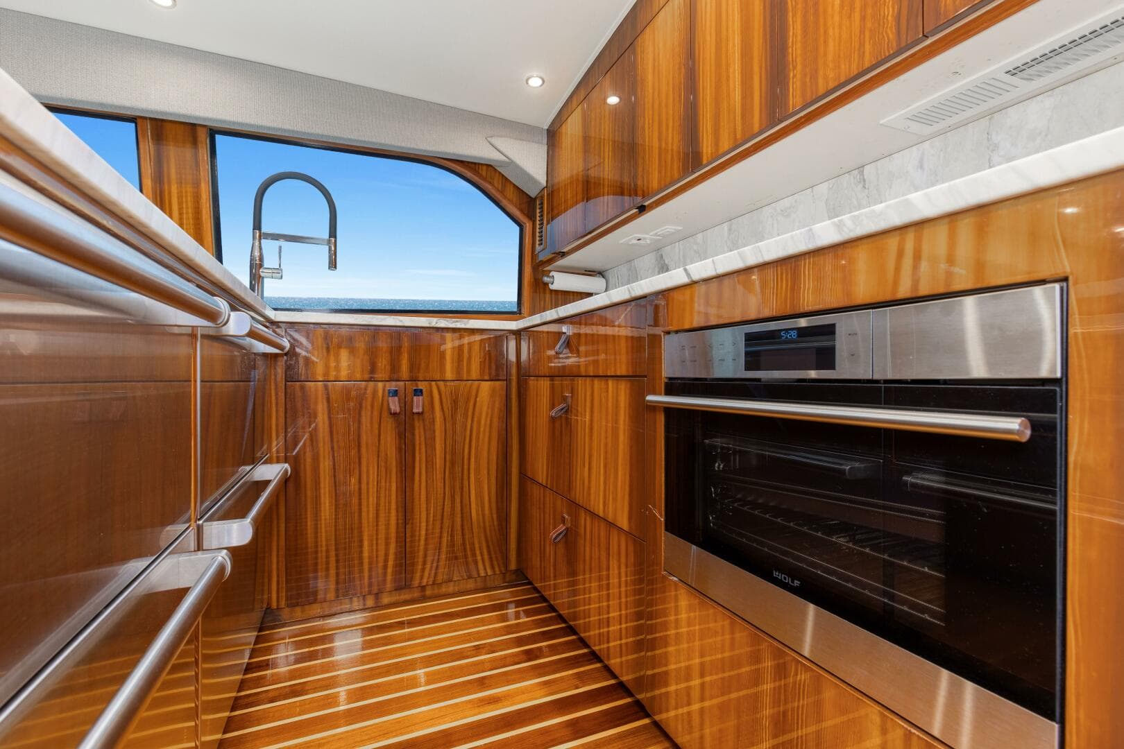 2001 65 Viking Convertible Enclosed Bridge Partnership Galley (2)