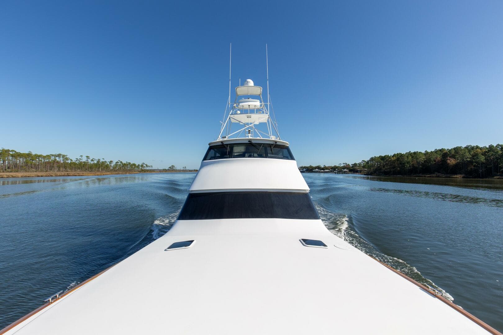 2001 65 Viking Convertible Enclosed Bridge Partnership Exterior Bow