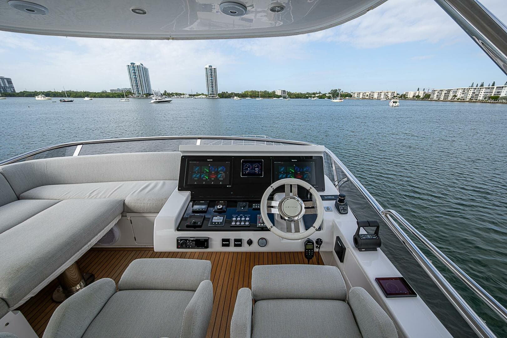2020 Azimut 66