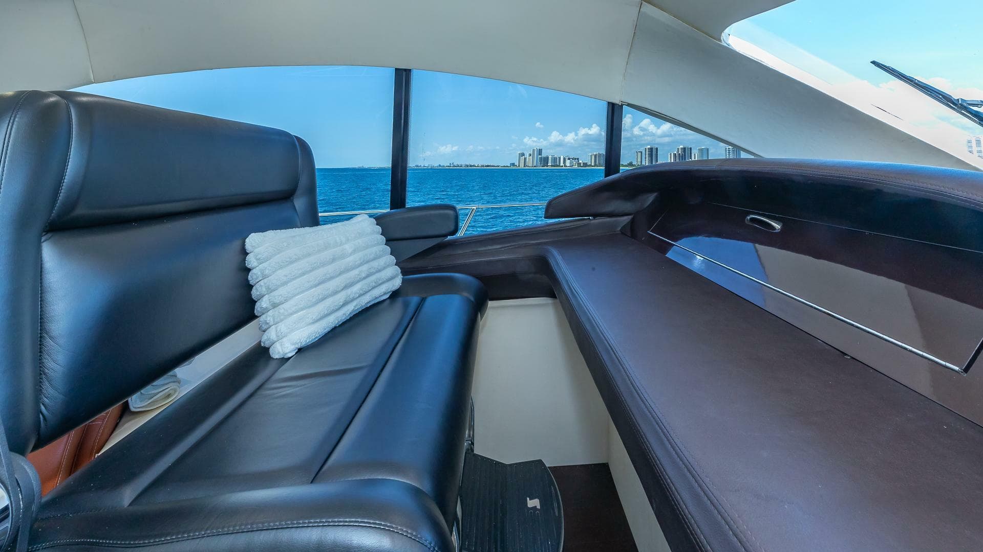 2010 Axcell Yachts 