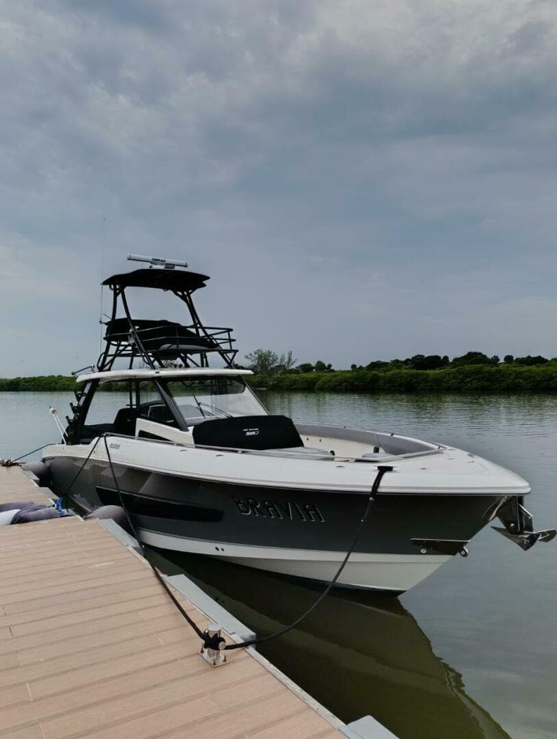 2024 Boston Whaler 420 Outrage