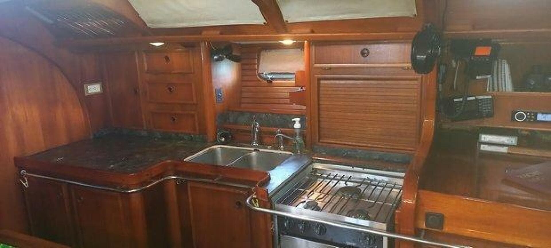 M_Galley And Chart Table