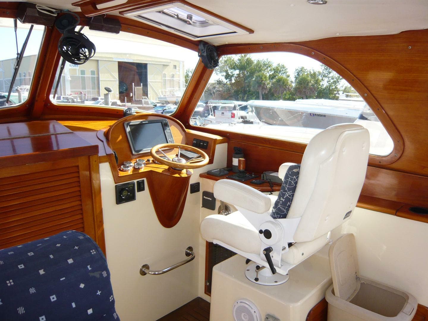 1998 Hinckley 36 Classic