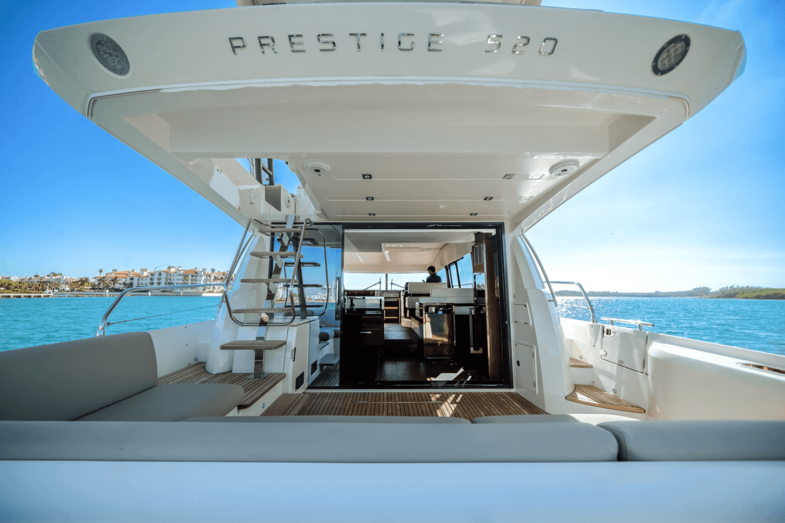 2020 Prestige 520 FLYBRIDGE