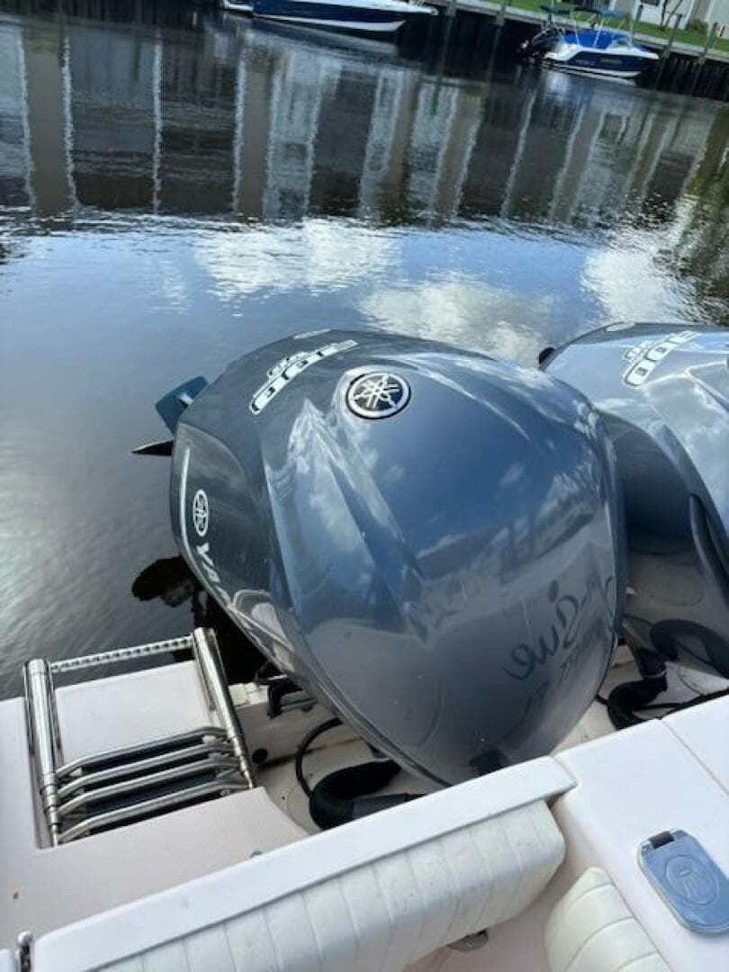 2014 Grady-White Canyon 306