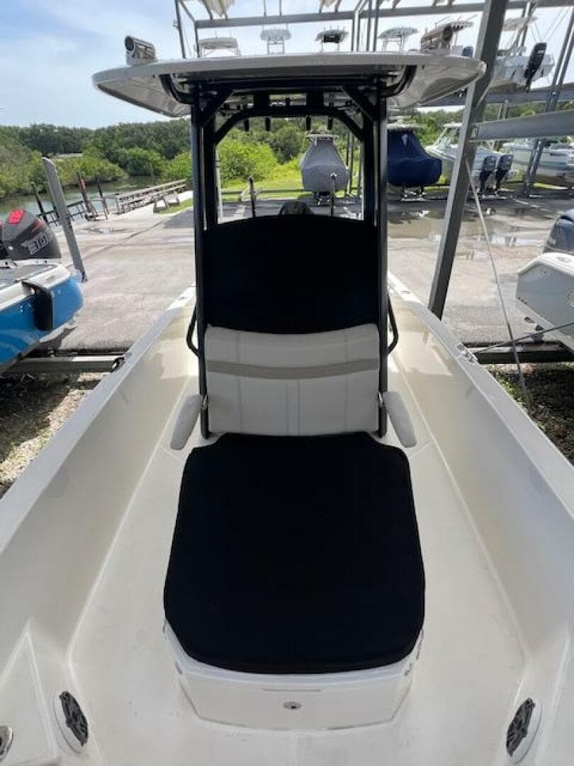 2023 Boston Whaler 250 Dauntless boat interior with seating and console.