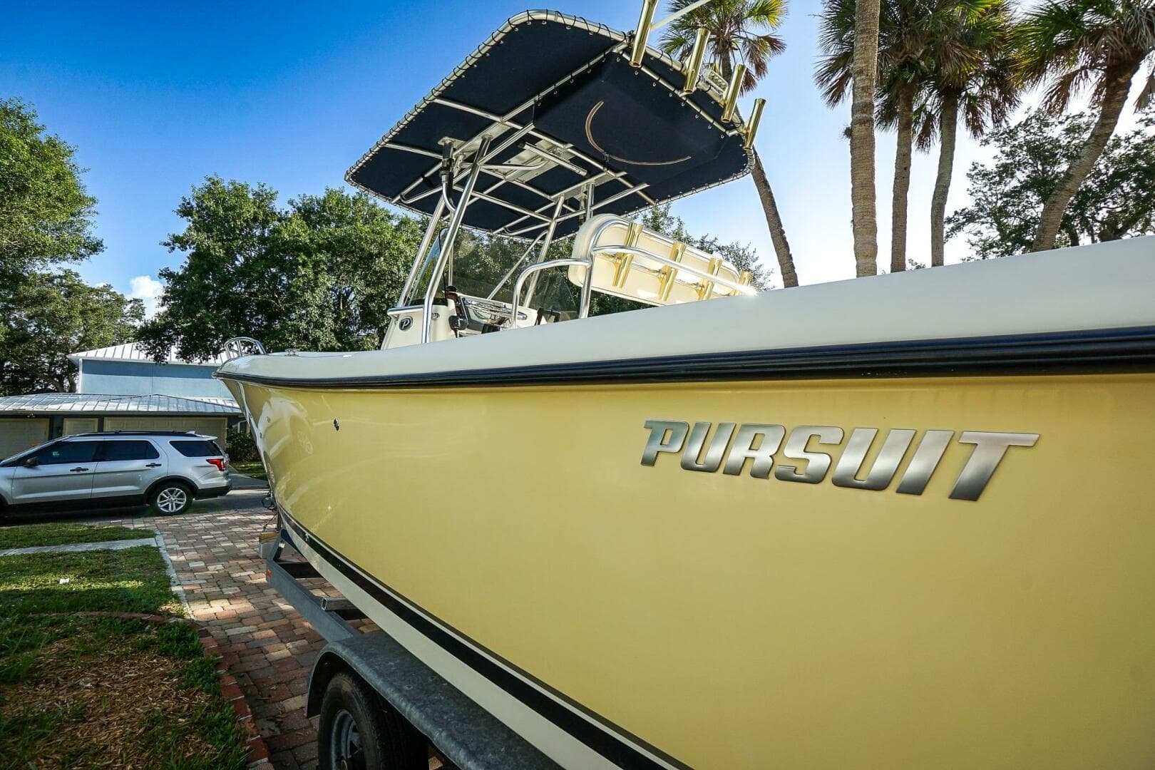 2007 Pursuit C280