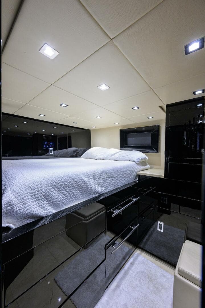 1997 Broward 108 Raised Pilothouse