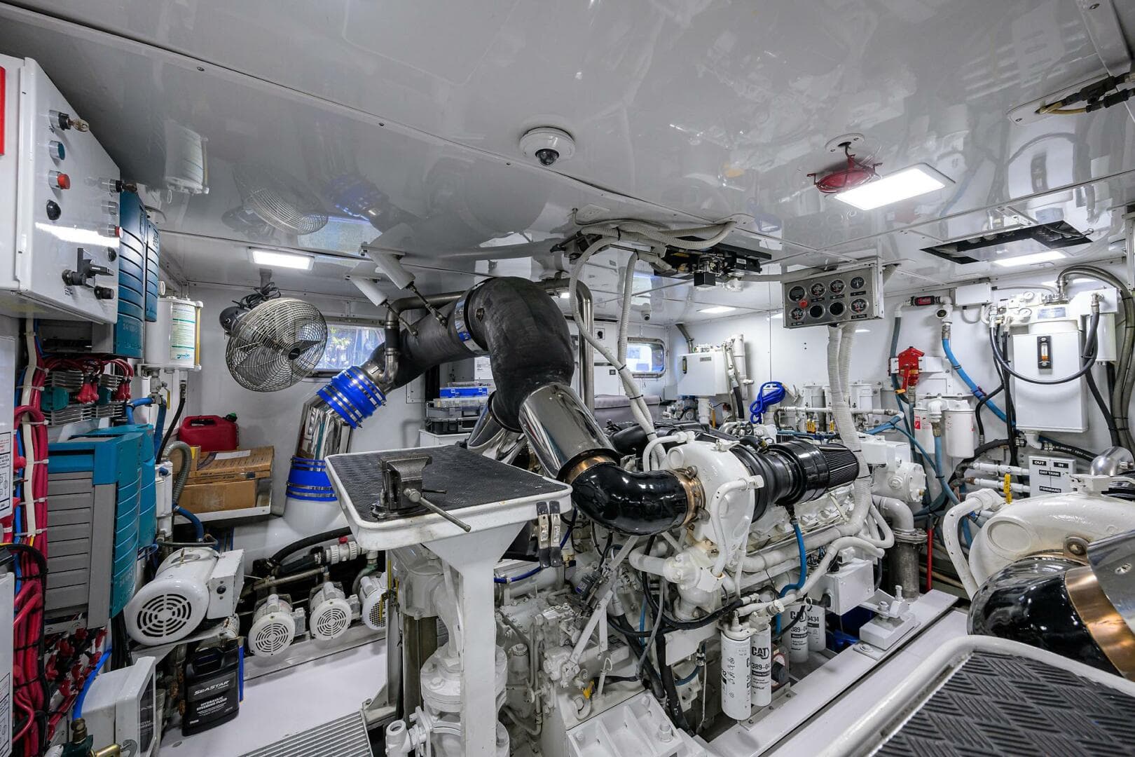 1997 Broward 108 Raised Pilothouse