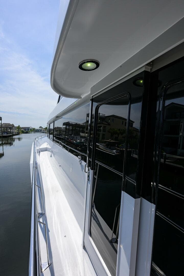 1997 Broward 108 Raised Pilothouse