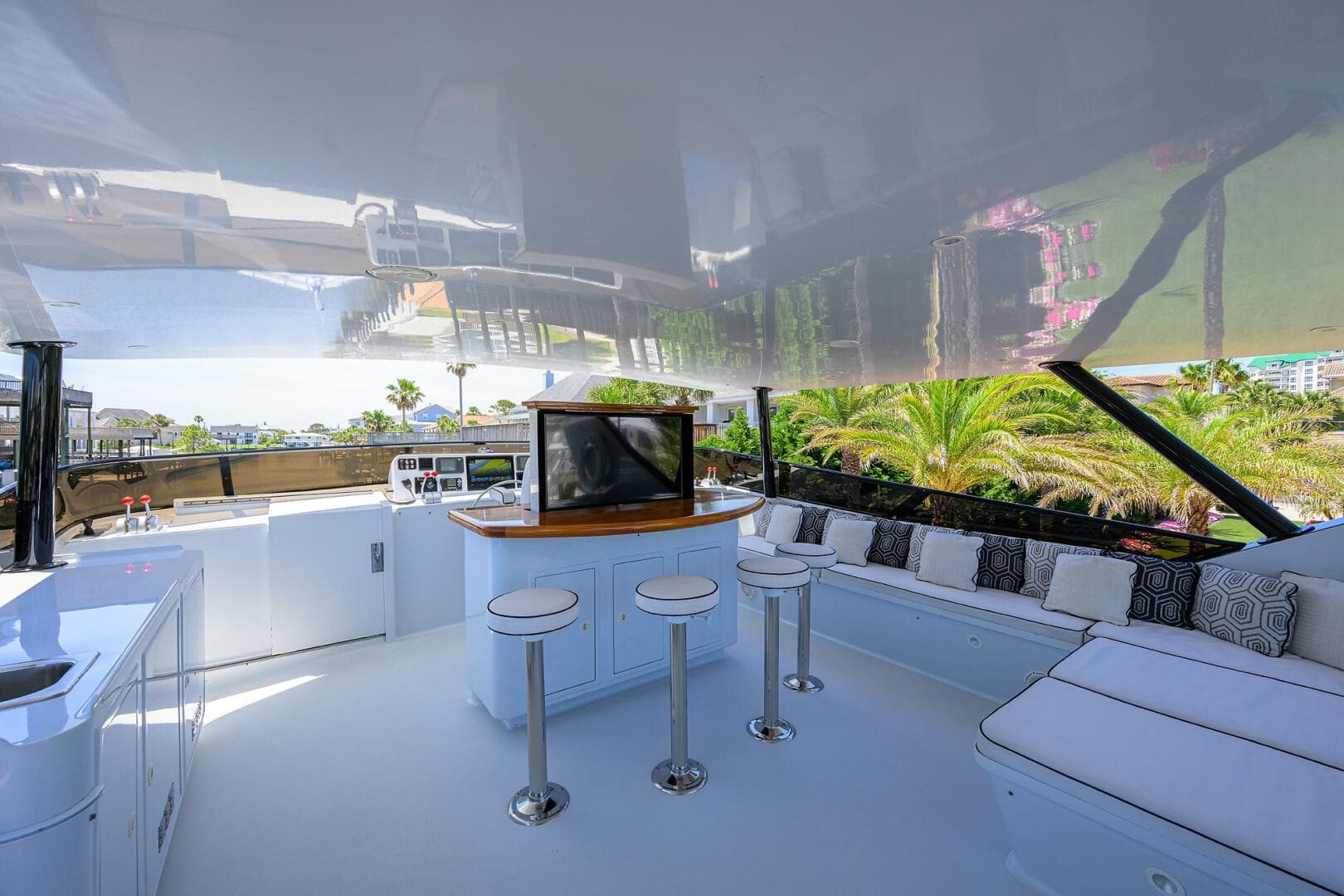 1997 Broward 108 Raised Pilothouse