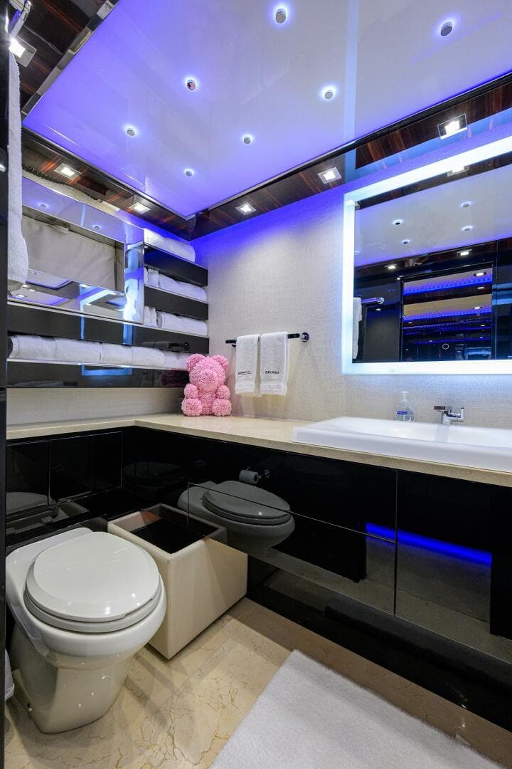 1997 Broward 108 Raised Pilothouse